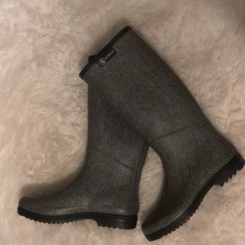 Aigle tall rain boots in Herringbone